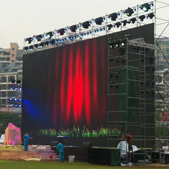 आउटडोर डिजिटल साइनेज के लिए बहुमुखी समाधान